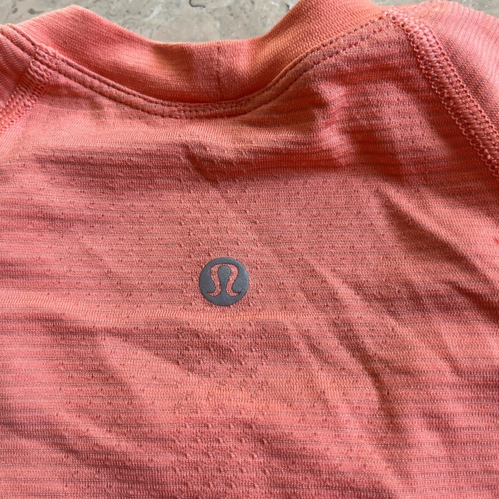 Lululemon swiftly tech short sleeve - Picture 3 of 4